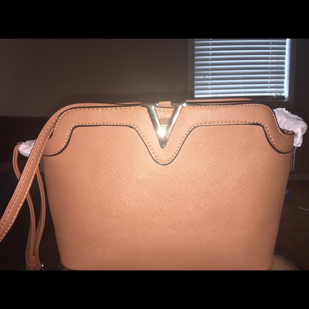 Brown shoulder purse